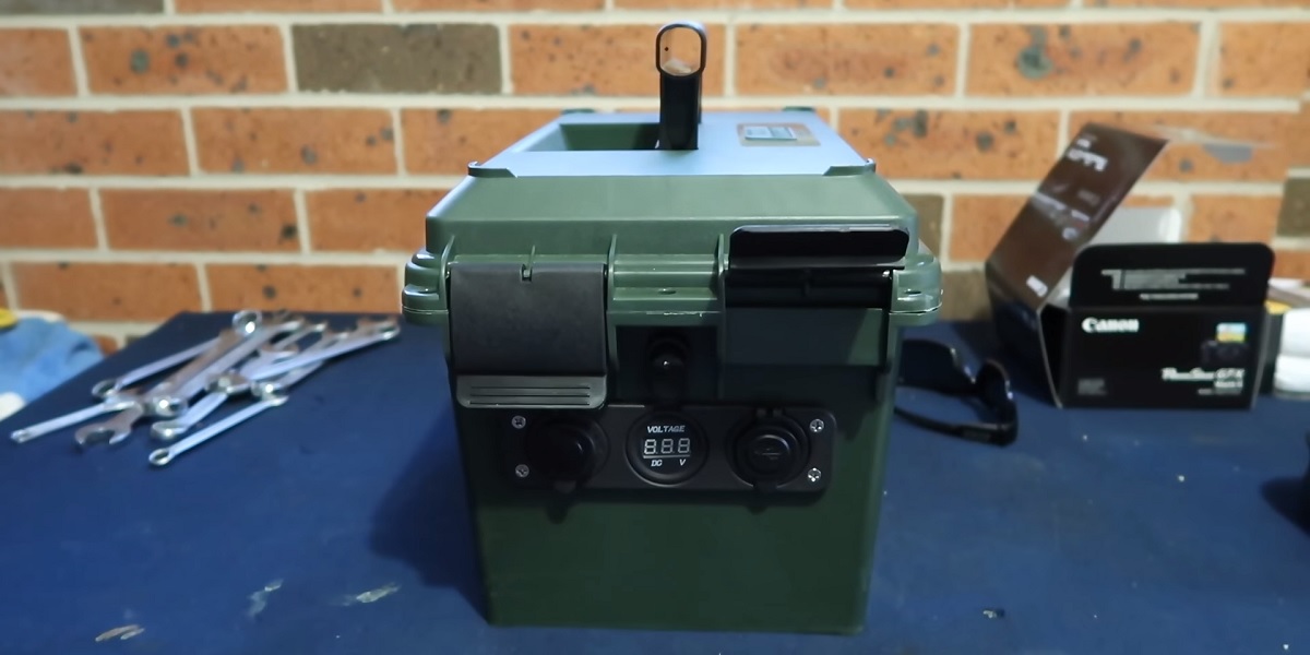 Why do marine batteries need to be in a sealed box?